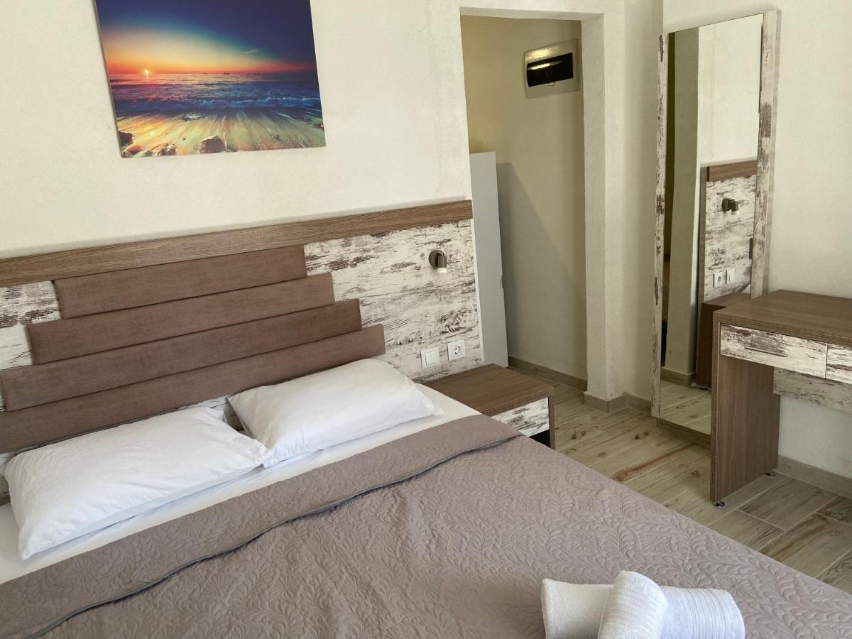 Apartments Miki Полихроно Экстерьер фото